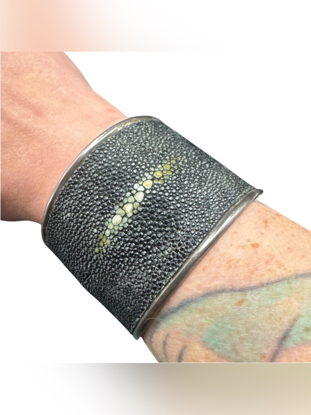 Vintage Sterling Silver Shagreen Black Stingray Cuff Bracelet 93 grams